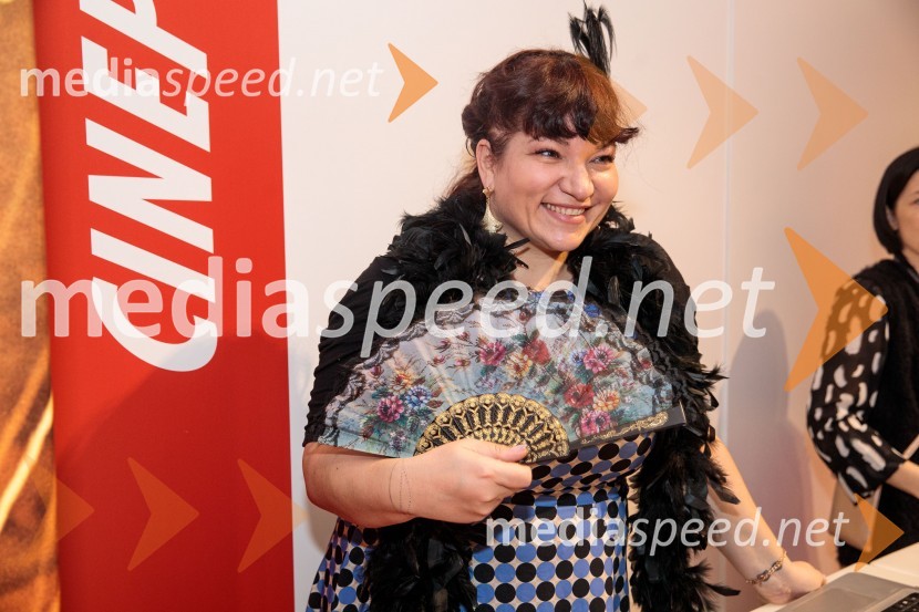  Mateja Grajzar, plesalkaBabilon, premiera v Cineplexx Ljubljana