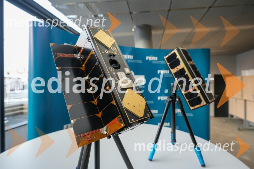 Looking Beyond, otvoritev razstave satelitskih fotografij na Fakulteti za elektrotehniko, računalništvo in informatiko v Mariboru