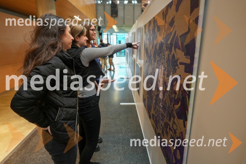 Looking Beyond, otvoritev razstave satelitskih fotografij na Fakulteti za elektrotehniko, računalništvo in informatiko v Mariboru