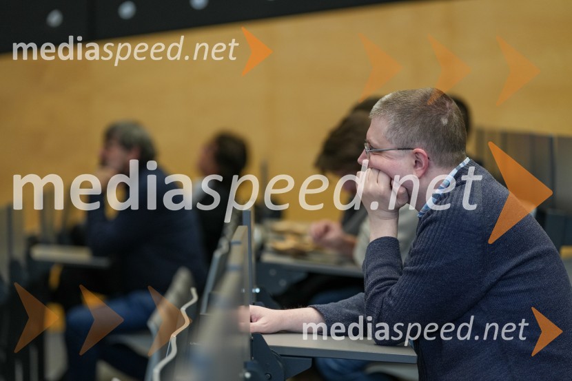 Looking Beyond, otvoritev razstave satelitskih fotografij na Fakulteti za elektrotehniko, računalništvo in informatiko v Mariboru