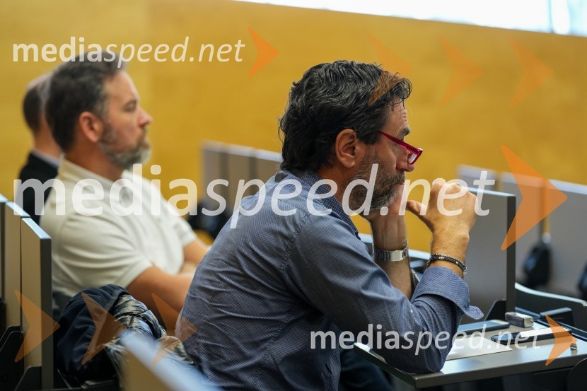 Looking Beyond, otvoritev razstave satelitskih fotografij na Fakulteti za elektrotehniko, računalništvo in informatiko v Mariboru