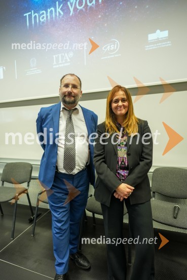  Ivo Michele  Polacco, Italijansko veleposlaništvo v Limi, SPI;  Silvia Ciccarelli, Aeronautic & Space TechnologiesLooking Beyond, otvoritev razstave satelitskih fotografij na Fakulteti za elektrotehniko, računalništvo in informatiko v Mariboru