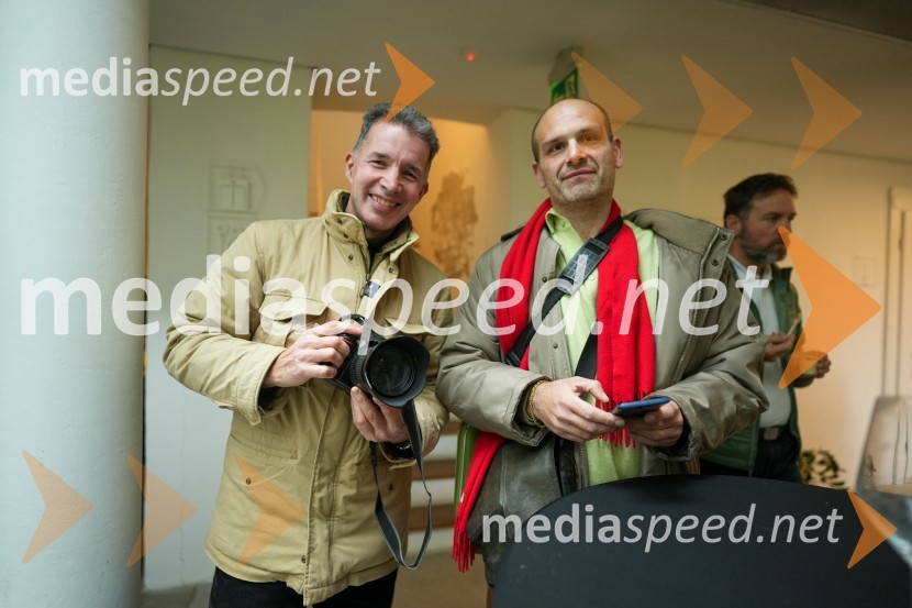 Looking Beyond, otvoritev razstave satelitskih fotografij na Fakulteti za elektrotehniko, računalništvo in informatiko v Mariboru