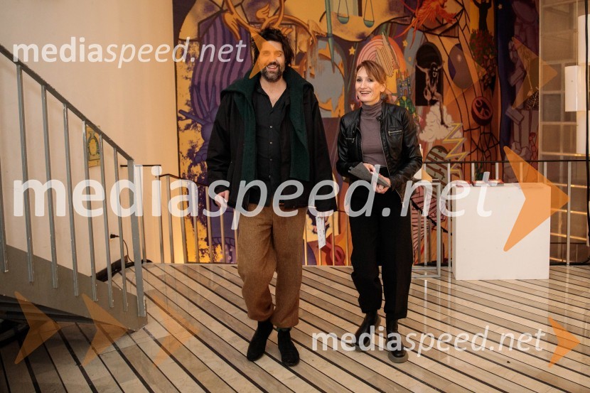  ... ;  Helena Grahek, vodja marketinga in odnosi z javnostmi, Slovensko mladinsko gledališčeStrah in beda Tretjega rajha, premiera predstave