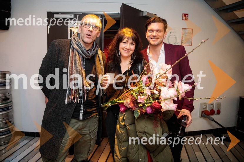  Mare Bulc, režiser;  Janja Majzelj, igralka;  ... Strah in beda Tretjega rajha, premiera predstave