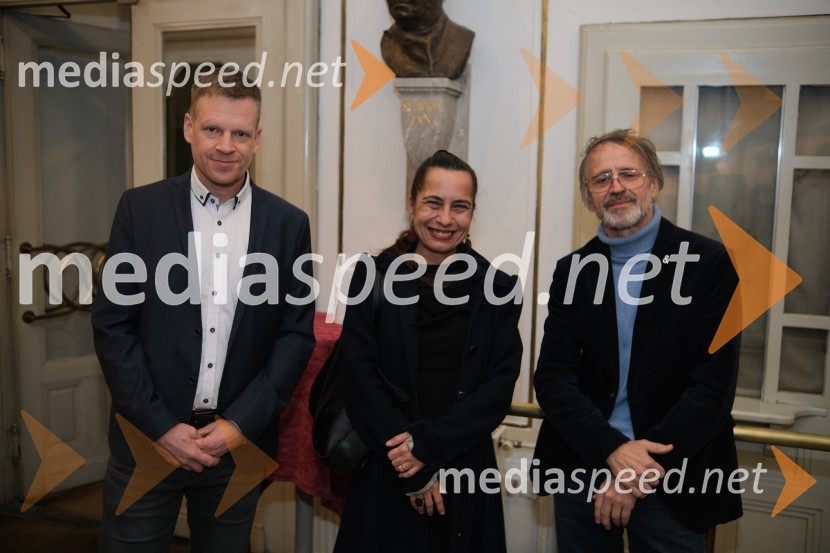  Luka Nabergoj, pomočnik ravnateljice SNG Drama Ljubljana;  Saša Nabergoj;  Iztok Vadnjal, nekdanji vodja tehničnih služb v SNG Drama LjMrtvaški ples Augusta Strindberga v režiji Eduarda Milerja