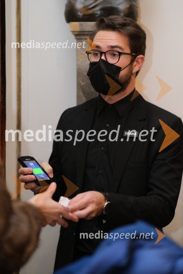 Mrtvaški ples Augusta Strindberga v režiji Eduarda Milerja