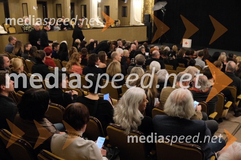 Mrtvaški ples Augusta Strindberga v režiji Eduarda Milerja