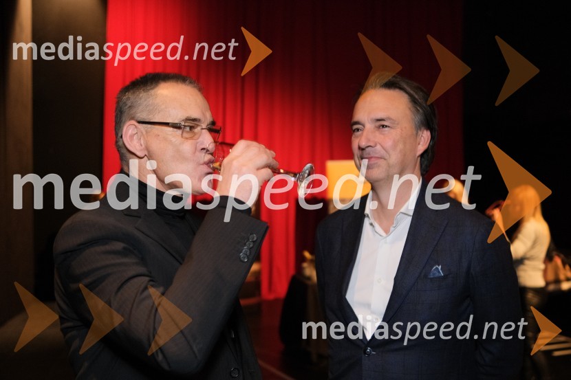   Igor  Samobor, igralec;  Tomislav  Čizmić, predsednik uprave, Mercator d.d.Mrtvaški ples Augusta Strindberga v režiji Eduarda Milerja