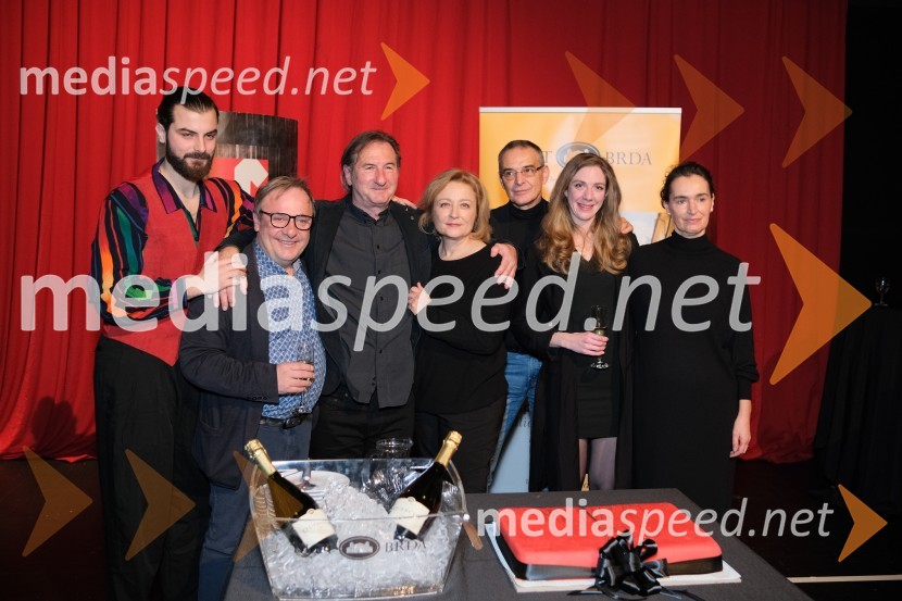  Domen Novak, igralec ;  Bojan Emeršič, igralec;  Eduard Miler, režiser;  Nataša Barbara Gračner, režiserka in igralka;   Igor  Samobor, igralec;  Eva Jesenovec, igralka;  Petra Govc, igralkaMrtvaški ples Augusta Strindberga v režiji Eduarda Milerja