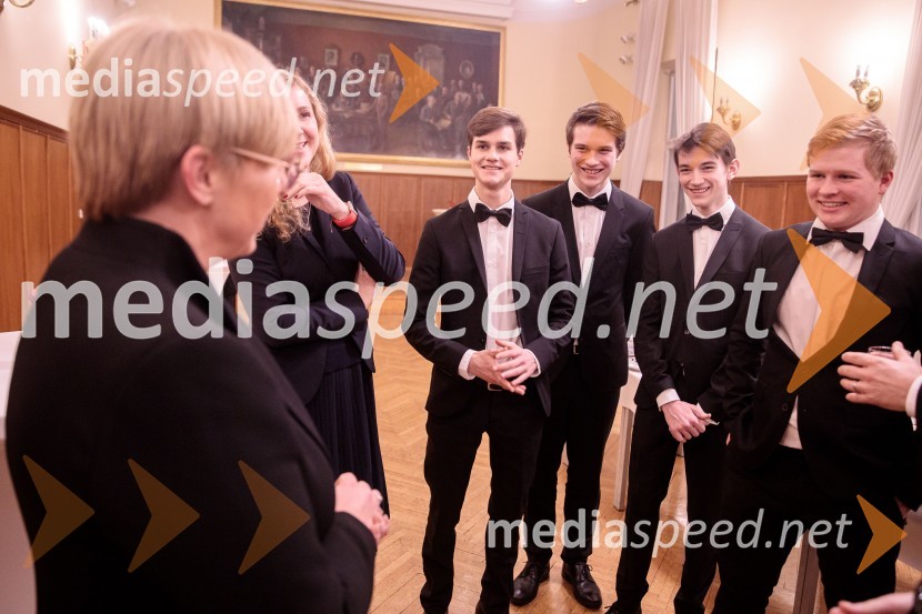 dr. Nataša Pirc Musar, predsednica Republike Slovenije;  ... ;  ... ;  ... ;  ... Nemški narodni mladinski orkester, koncert v Slovenski filharmoniji