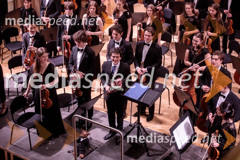  Francesco Angelico, umetiniški vodja, Nemški narodni mladinski orkesterNemški narodni mladinski orkester, koncert v Slovenski filharmoniji