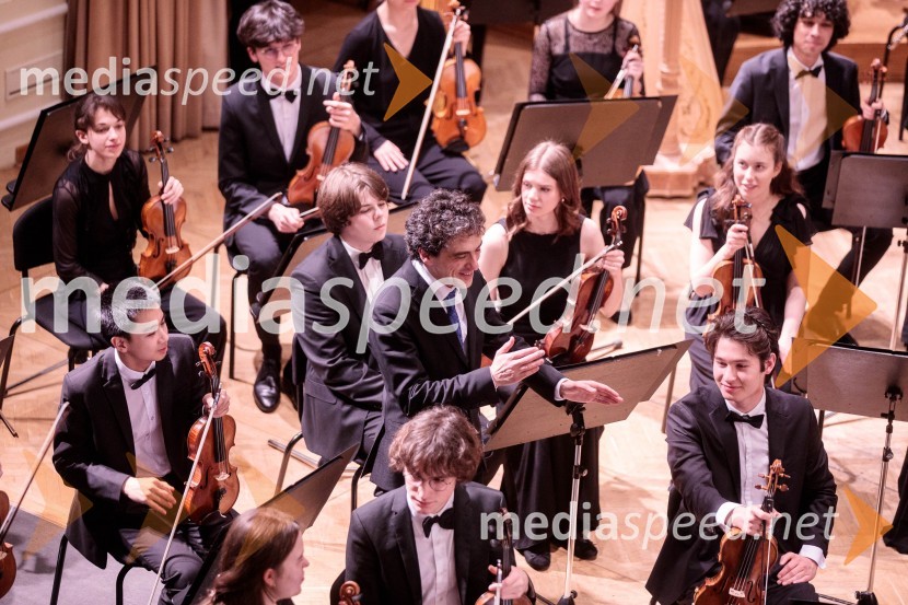  Francesco Angelico, umetiniški vodja, Nemški narodni mladinski orkesterNemški narodni mladinski orkester, koncert v Slovenski filharmoniji