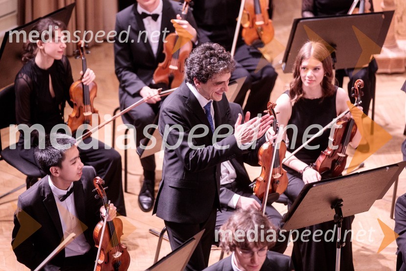  Francesco Angelico, umetiniški vodja, Nemški narodni mladinski orkesterNemški narodni mladinski orkester, koncert v Slovenski filharmoniji