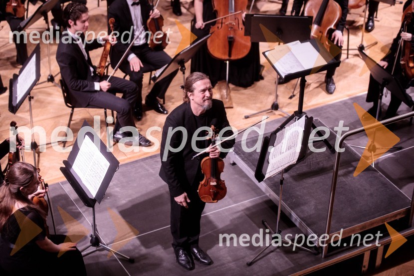  Christian Tetzlaff, violinistNemški narodni mladinski orkester, koncert v Slovenski filharmoniji