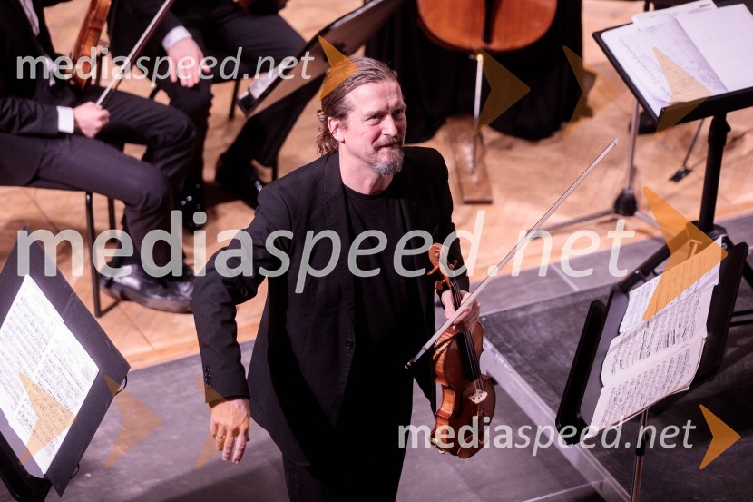  Christian Tetzlaff, violinistNemški narodni mladinski orkester, koncert v Slovenski filharmoniji