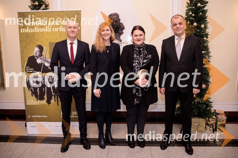  Adrian Pollmann, Veleposlanik Zvezne Republike Nemčije v Sloveniji;  Natalie Kauther, veleposlanica, Nemško zunanje ministrstvo;  Uršula Cetinski, generalna direktorica, Cankarjev dom;  Matej Šarc, v.d. direktor in umetniški vodja Orkestra Slovenske filharmonije, slovenski oboistNemški narodni mladinski orkester, koncert v Slovenski filharmoniji