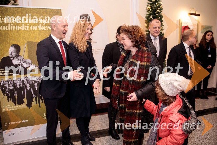  Adrian Pollmann, Veleposlanik Zvezne Republike Nemčije v Sloveniji;  Natalie Kauther, veleposlanica, Nemško zunanje ministrstvo;  ... Nemški narodni mladinski orkester, koncert v Slovenski filharmoniji