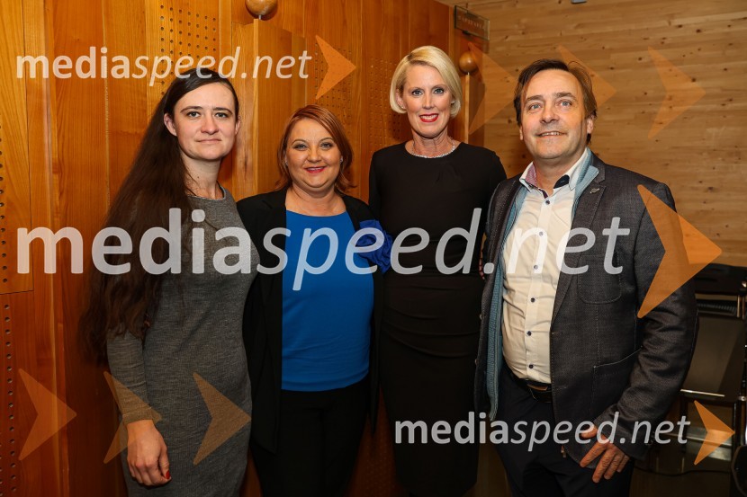  Ajda Vodlan; mag. Sabina Sobočan, direktorica, Varis Lendava d.d.;  Petra Juvančič, izvršna direktorica, Združenje Manager;  Marko Čuš, vodja komerciale in vodja prodaje gotovih kopalni-domači trg Varsi d.d.Iskrivo v živo: Pogovor med managerjema leta 2022 Blažem Brodnjakom in Sabino Sobočan