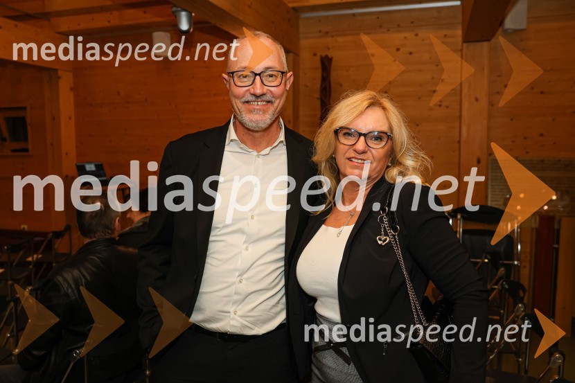  Janez Hadalin, direktor, ZAVAS d.o.o;  Barbara Hadalin, ZAVAS d.o.oIskrivo v živo: Pogovor med managerjema leta 2022 Blažem Brodnjakom in Sabino Sobočan