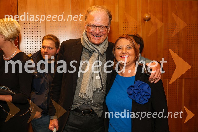  Janez  Škrabec, direktor Riko d.o.o.; mag. Sabina Sobočan, direktorica, Varis Lendava d.d.Iskrivo v živo: Pogovor med managerjema leta 2022 Blažem Brodnjakom in Sabino Sobočan