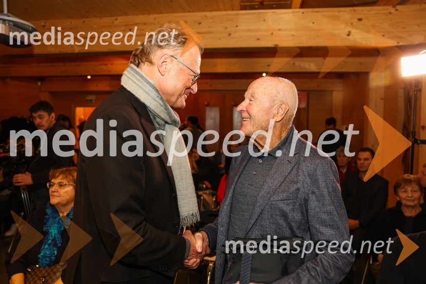  Janez  Škrabec, direktor Riko d.o.o.;  Božo Dimnik, lobist in poslovnež, častni konzul HrvaškeIskrivo v živo: Pogovor med managerjema leta 2022 Blažem Brodnjakom in Sabino Sobočan