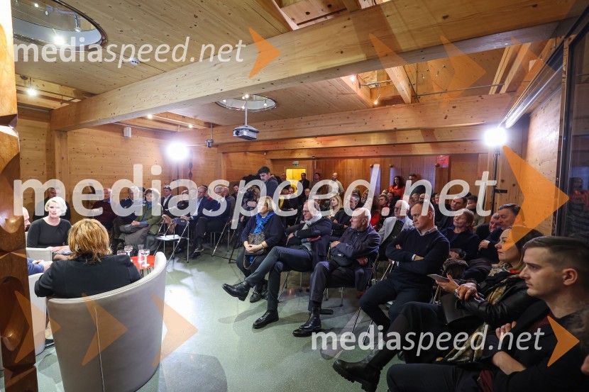 Iskrivo v živo: Pogovor med managerjema leta 2022 Blažem Brodnjakom in Sabino Sobočan