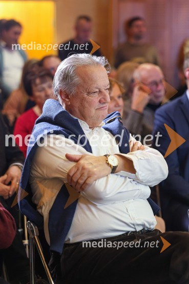  Anton Papež, direktor Interenerga in častni konzul MalezijeIskrivo v živo: Pogovor med managerjema leta 2022 Blažem Brodnjakom in Sabino Sobočan