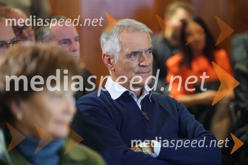  Slobodan Sibinčič , generalni sekretar Evropskega združenja poslovnih medijev, predsednik sveta Managerskih koncertov, Švedski generalni častni konzulIskrivo v živo: Pogovor med managerjema leta 2022 Blažem Brodnjakom in Sabino Sobočan