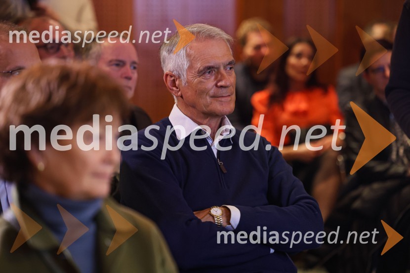  Slobodan Sibinčič , generalni sekretar Evropskega združenja poslovnih medijev, predsednik sveta Managerskih koncertov, Švedski generalni častni konzulIskrivo v živo: Pogovor med managerjema leta 2022 Blažem Brodnjakom in Sabino Sobočan