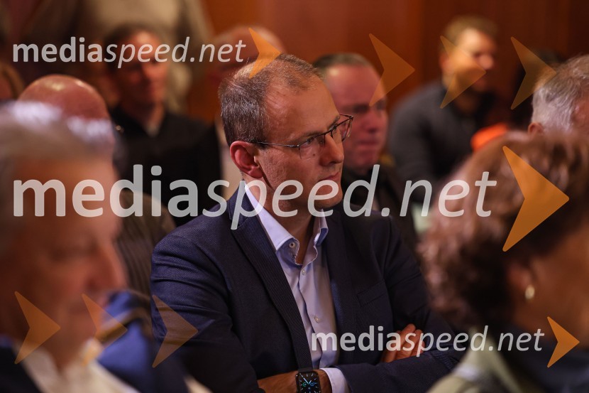 Iskrivo v živo: Pogovor med managerjema leta 2022 Blažem Brodnjakom in Sabino Sobočan