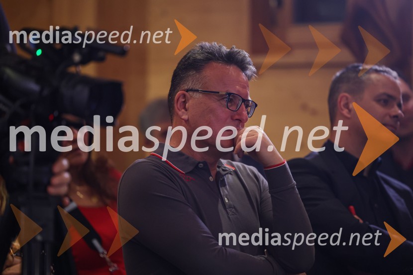 Iskrivo v živo: Pogovor med managerjema leta 2022 Blažem Brodnjakom in Sabino Sobočan