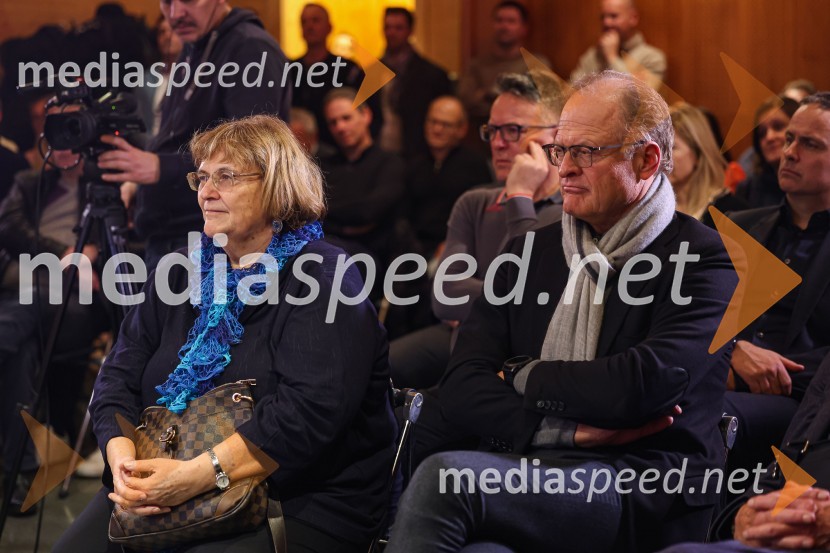 red. prof. dr.  Metka  Tekavčič, dekanja Ekonomske fakultete Univerze v Ljubljani;  Janez  Škrabec, direktor Riko d.o.o.Iskrivo v živo: Pogovor med managerjema leta 2022 Blažem Brodnjakom in Sabino Sobočan