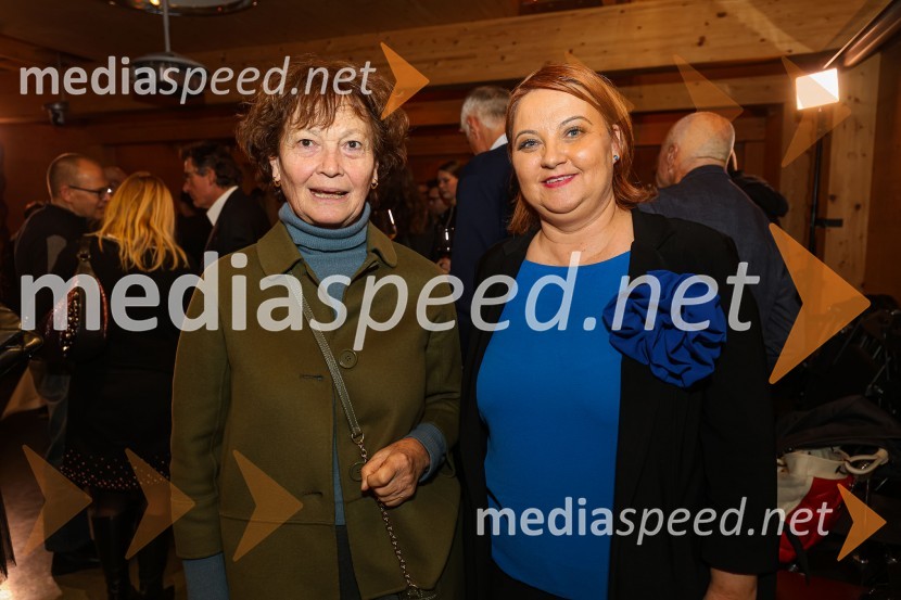  Dragica Papež, notarka; mag. Sabina Sobočan, direktorica, Varis Lendava d.d.Iskrivo v živo: Pogovor med managerjema leta 2022 Blažem Brodnjakom in Sabino Sobočan