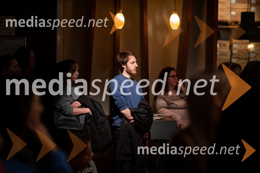 Srečanje z Davidom Zupančičem, avtorjem knjige Življenje v sivi coni