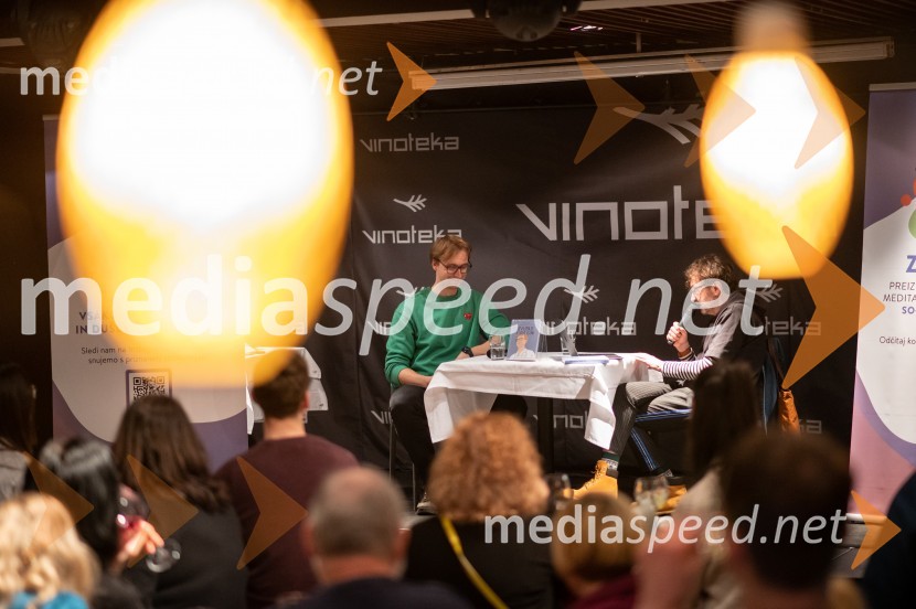  David Zupančič, specializant infektologije, pisatelj in spletni vplivnež;  Marko Crnkovič, kolumnist, urednik portala Fokus PokusSrečanje z Davidom Zupančičem, avtorjem knjige Življenje v sivi coni