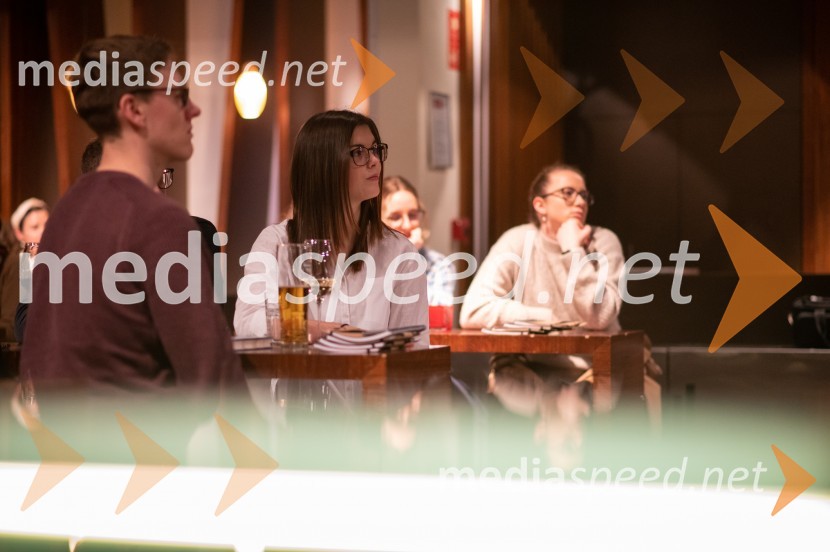 Srečanje z Davidom Zupančičem, avtorjem knjige Življenje v sivi coni