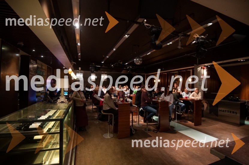 Srečanje z Davidom Zupančičem, avtorjem knjige Življenje v sivi coni