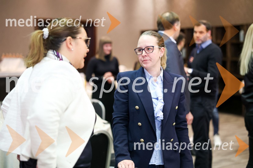 AmCham poslovni zajtrk “Kaj leto 2023 prinaša slovenskemu gospodarstvu?”