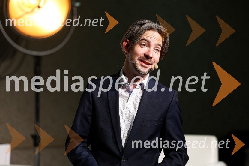  Žiga Vižintin, Pokojninska družba A, d.d.AmCham poslovni zajtrk “Kaj leto 2023 prinaša slovenskemu gospodarstvu?”