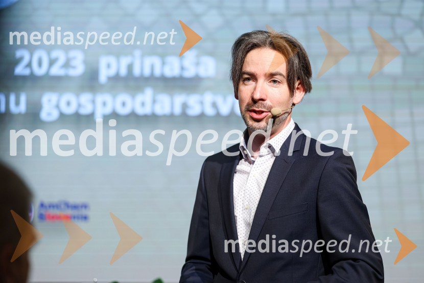  Žiga Vižintin, Pokojninska družba A, d.d.AmCham poslovni zajtrk “Kaj leto 2023 prinaša slovenskemu gospodarstvu?”