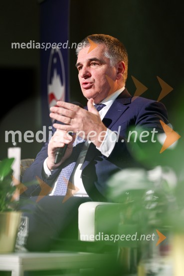  Marko Lotrič, Lotrič d.o.o. AmCham poslovni zajtrk “Kaj leto 2023 prinaša slovenskemu gospodarstvu?”