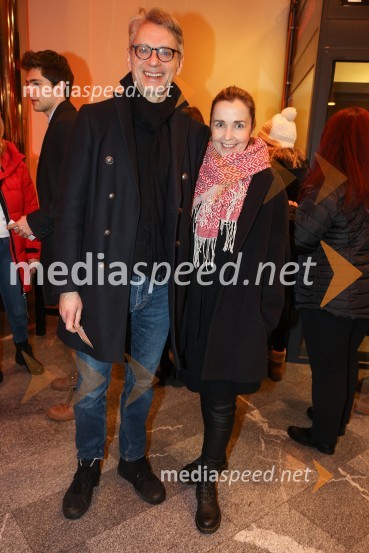  Primož Ekart, igralec, režiser;  Maja Kunšič, igralkaNikoli ni prepozno, monokomedija z Mojco Fatur