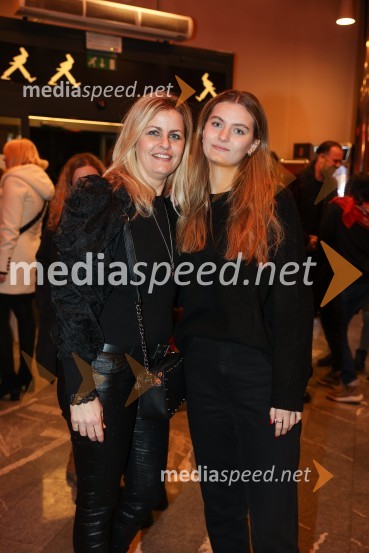 Nikoli ni prepozno, monokomedija z Mojco Fatur