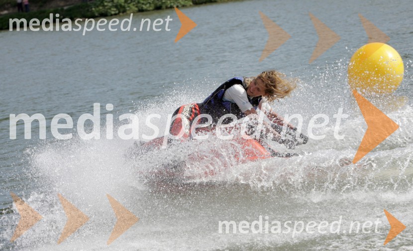 Avstrijska predstavnica, edina ženska 