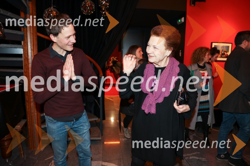  Klemen Slakonja, igralec, komik in TV voditelj;  Elza Budau, slovenska tekstopiska, pesnica in pisateljicaNikoli ni prepozno, monokomedija z Mojco Fatur