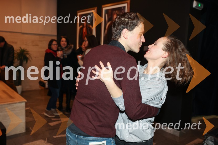  Klemen Slakonja, igralec, komik in TV voditelj;  Mojca Fatur, igralkaNikoli ni prepozno, monokomedija z Mojco Fatur