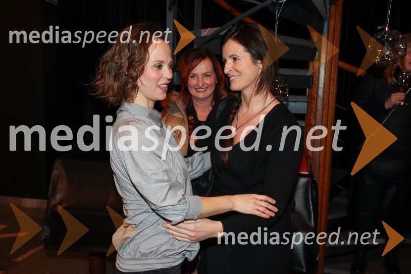  Mojca Fatur, igralka;  ... ;  Ana Horvat Dolinar, igralkaNikoli ni prepozno, monokomedija z Mojco Fatur