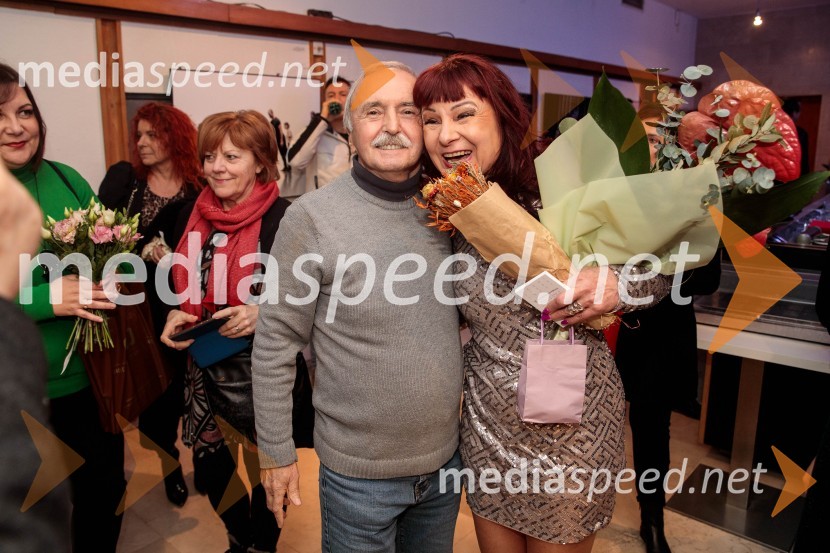  ... ;  Violeta Tomić, igralka, bivša poslanka DZObračun, avtorska predstava Violete Tomič, premiera