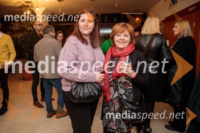  Teja Pelko, novinarka, Svet24;  ... Obračun, avtorska predstava Violete Tomič, premiera